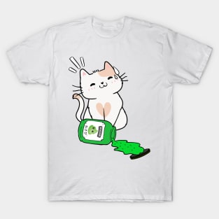 Cute Persian Cat Spilled Wasabi sauce T-Shirt